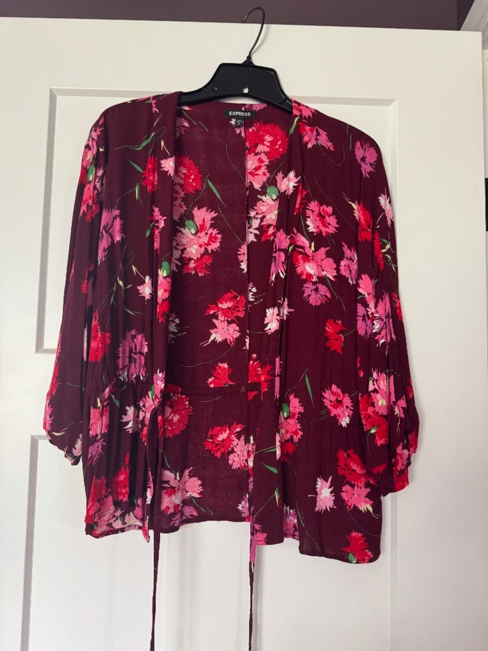 Express Size M Burgundy Floral Kimono Wrap Cardigan